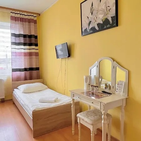Dv Morski - Z Prywatnymi Lazienkami Hostel Gdynia