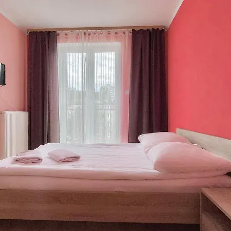 Dv Morski - Z Prywatnymi łazienkami Hostel Gdynia