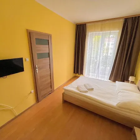 Hostel Dv Morski - Z Prywatnymi łazienkami Gdynia