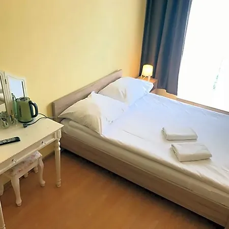 Hostel Dv Morski - Z Prywatnymi Lazienkami *