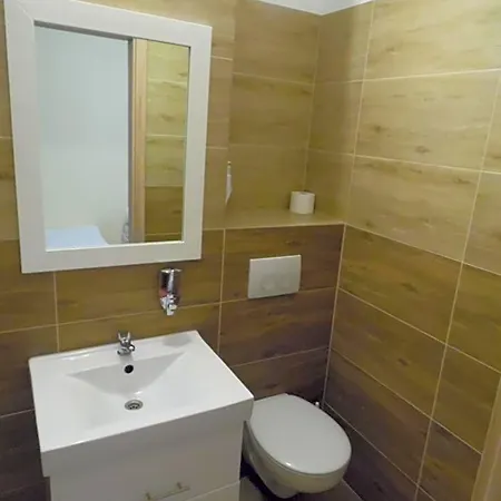 Hostel Dv Morski - Z Prywatnymi Lazienkami *
