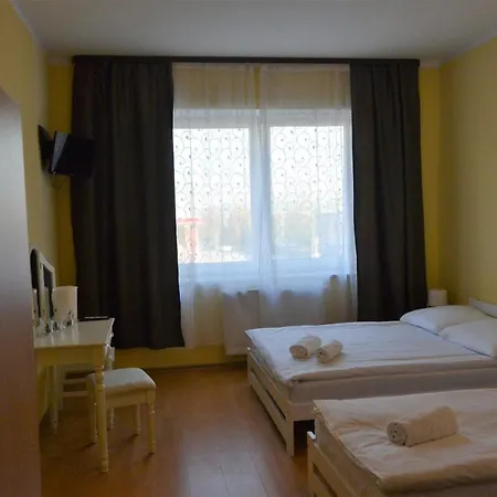 Dv Morski - Z Prywatnymi łazienkami Hostel