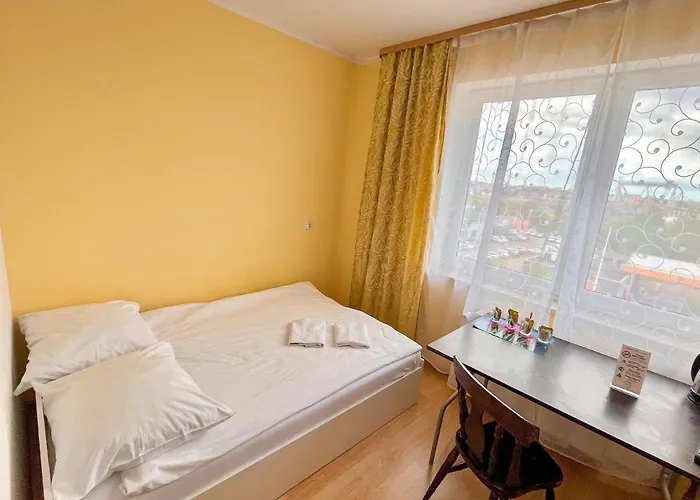 Dv Morski - Z Prywatnymi Lazienkami Hostal
