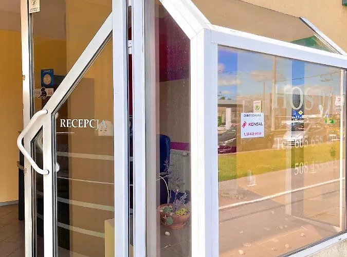 Dv Morski - Z Prywatnymi Lazienkami Хостел